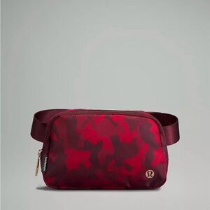 BRAND NEW lululemon everywhere belt bag Lunar Year of the Rabbit 2022 exclusive
